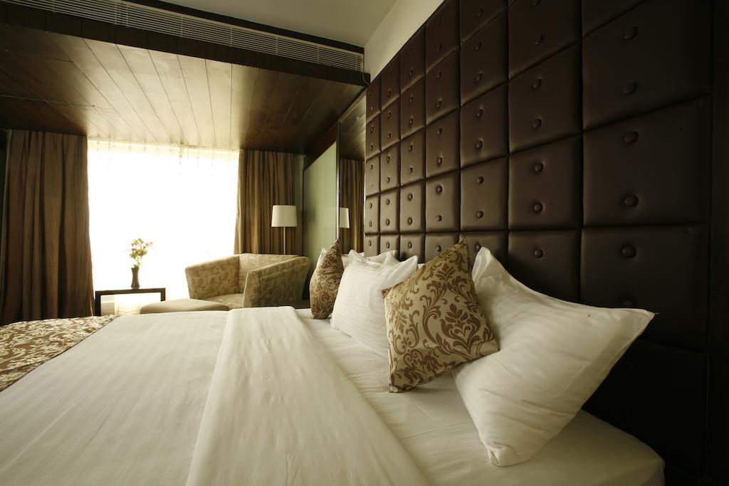 Mango Hotels, Samed Agra Agra  Exteriör bild