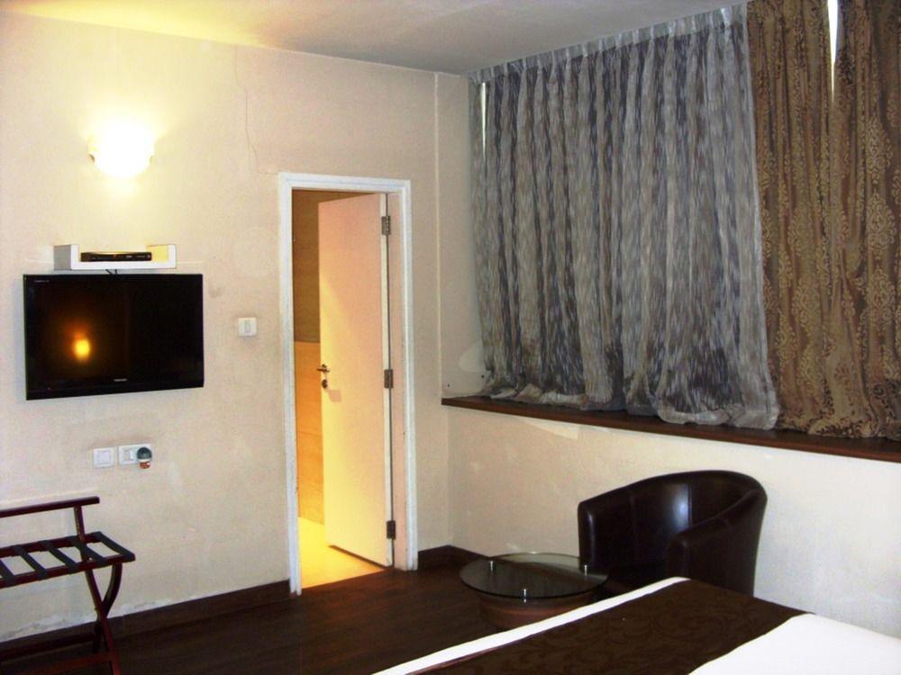 Mango Hotels, Samed Agra Agra  Exteriör bild