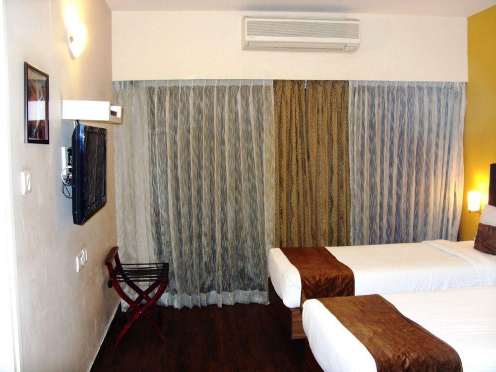 Mango Hotels, Samed Agra Agra  Exteriör bild