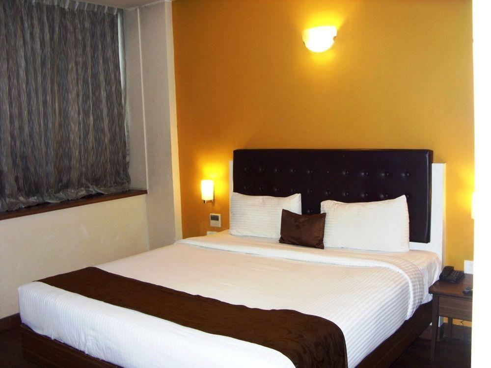 Mango Hotels, Samed Agra Agra  Exteriör bild