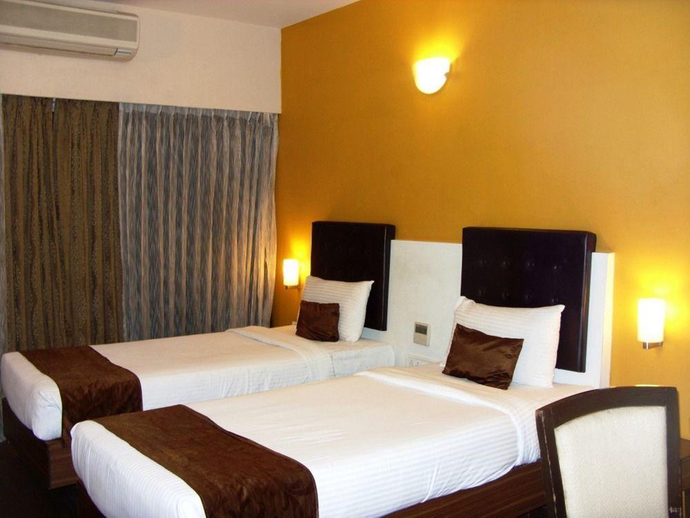 Mango Hotels, Samed Agra Agra  Exteriör bild