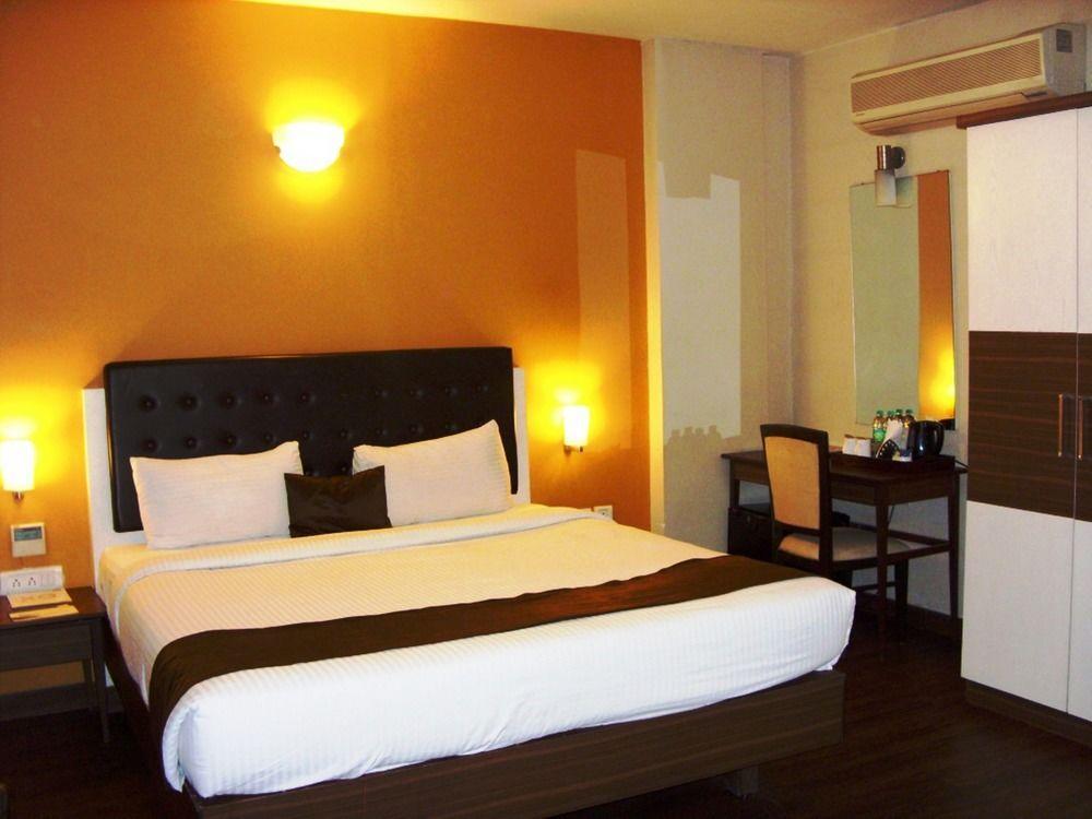 Mango Hotels, Samed Agra Agra  Exteriör bild