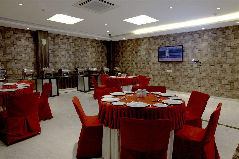 Mango Hotels, Samed Agra Agra  Exteriör bild